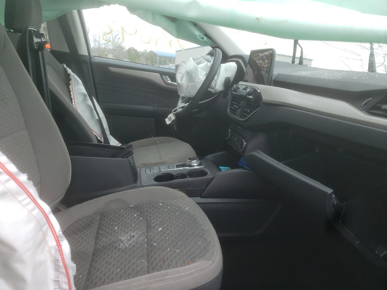 Photo 5 from auction – 2021 FORD ESCAPE SE with VIN 1FMCU0G63MUA23259