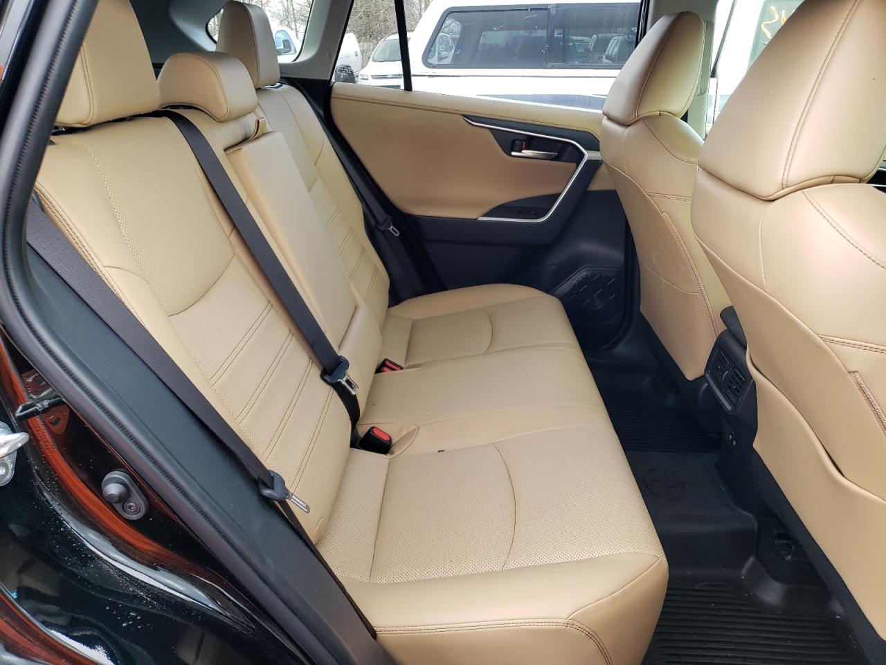Photo 6 from auction – 2020 TOYOTA RAV4 LIMIT with VIN JTMN1RFV7LD526620
