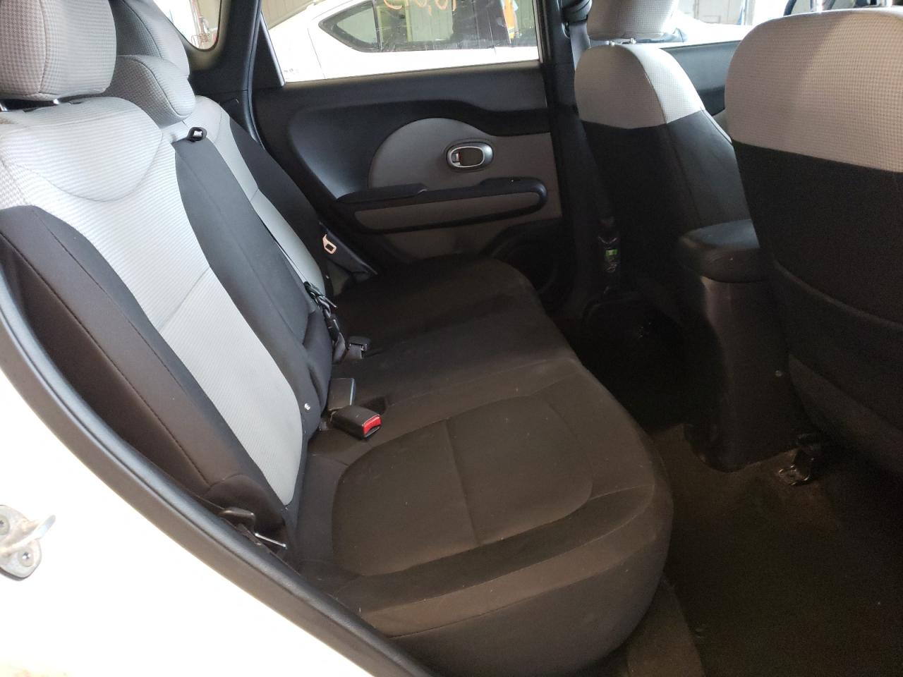 Photo 6 from auction – 2014 KIA SOUL with VIN KNDJN2A21E7740611