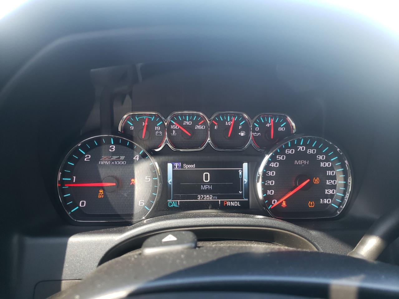 Photo 8 from auction – 2018 CHEVROLET SILVERADO with VIN 3GCUKSEJ0JG531821