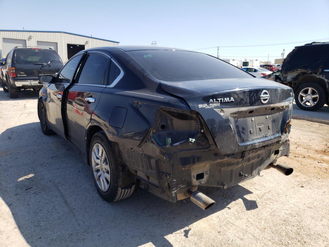 Photo 3 from auction – 2015 NISSAN ALTIMA 2.5 with VIN 1N4AL3AP2FN882489