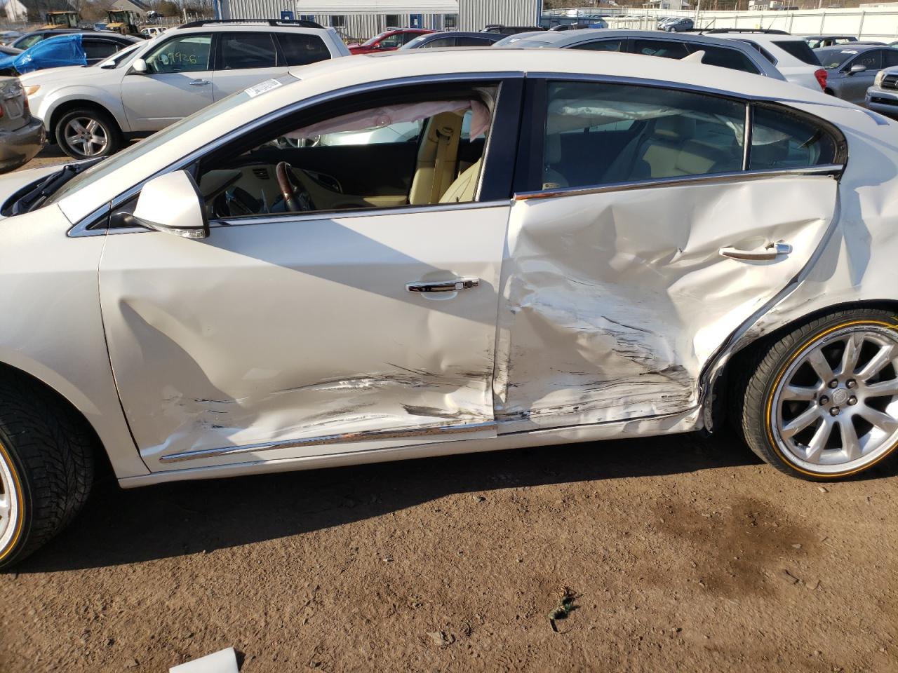 Photo 9 from auction – 2011 BUICK LACROSSE C with VIN 1G4GE5GD6BF135775