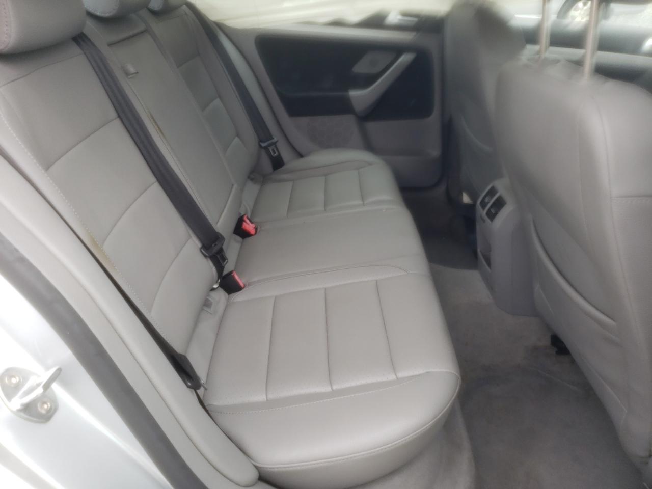 Photo 6 from auction – 2006 VOLKSWAGEN JETTA 2.5 with VIN 3VWRF71K36M711628
