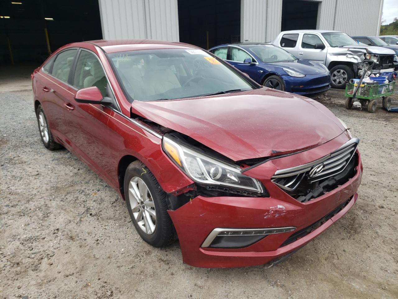 HYUNDAI SONATA SE 2015 with VIN 5NPE24AF0FH087629 - Photo from auction