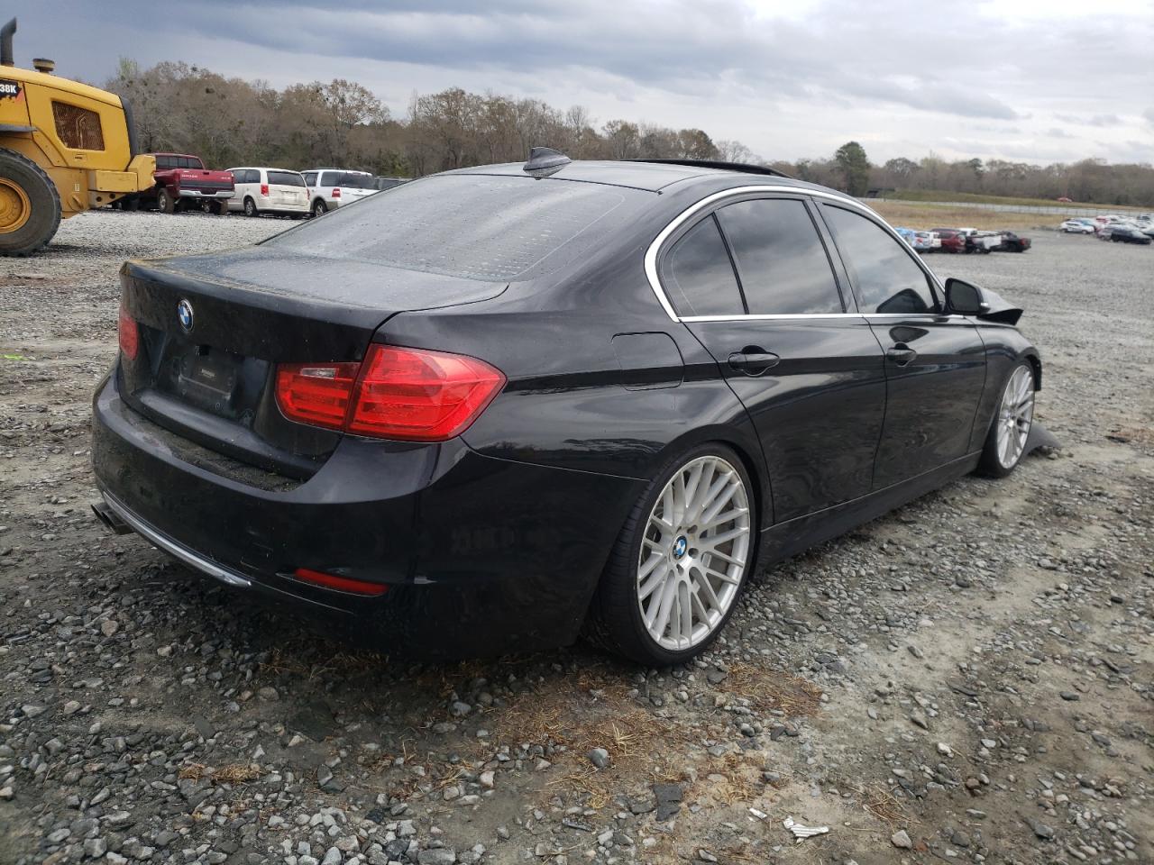 Photo 4 from auction – 2013 BMW 328 I with VIN WBA3A5C55DF350478