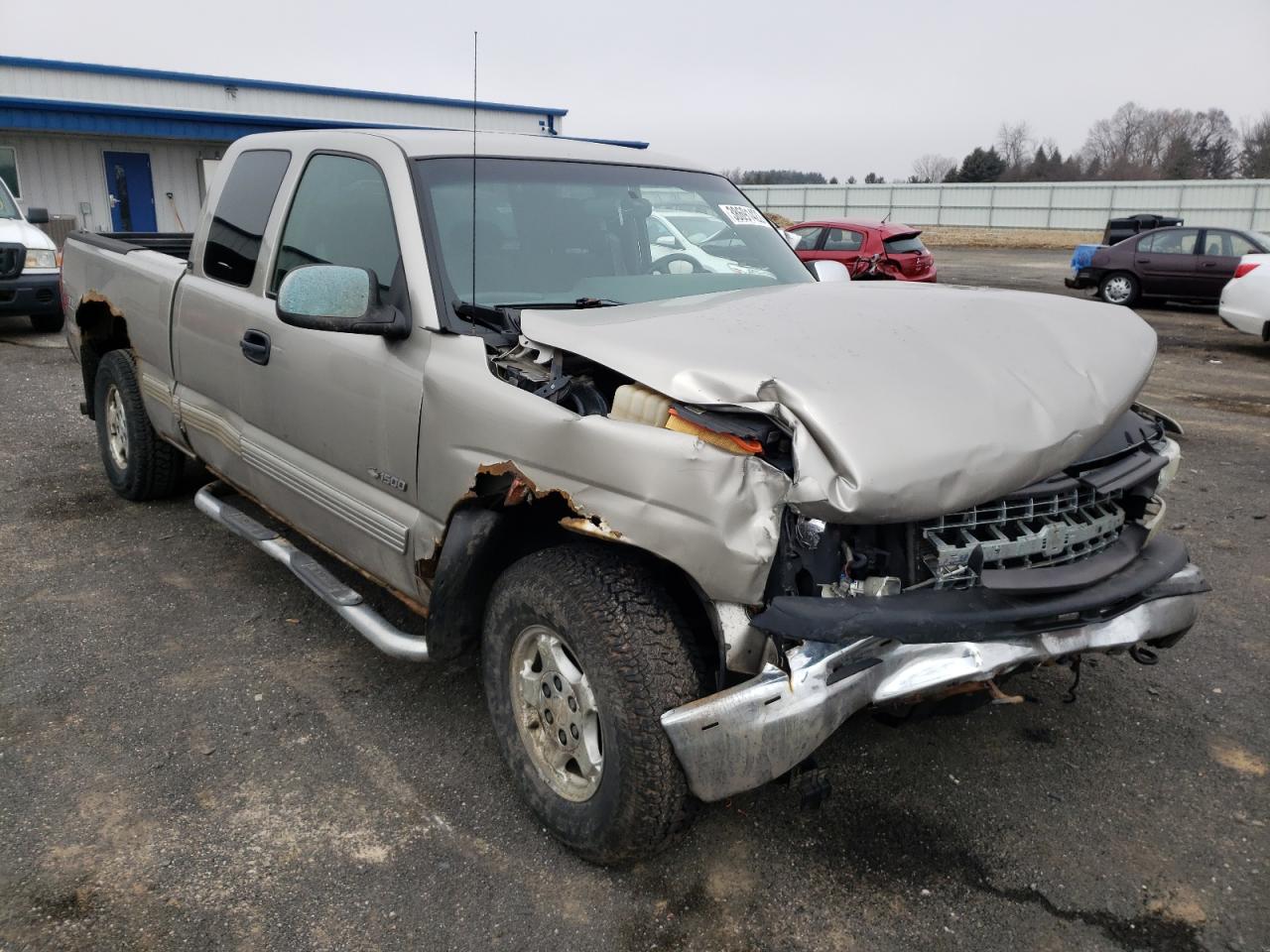 CHEVROLET SILVERADO 2002 with VIN 2GCEK19T221373681 - Photo from auction