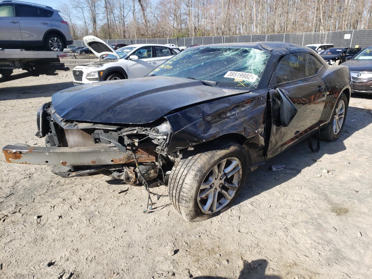 Photo 2 from auction – 2014 CHEVROLET CAMARO LS with VIN 2G1FA1E33E9211604
