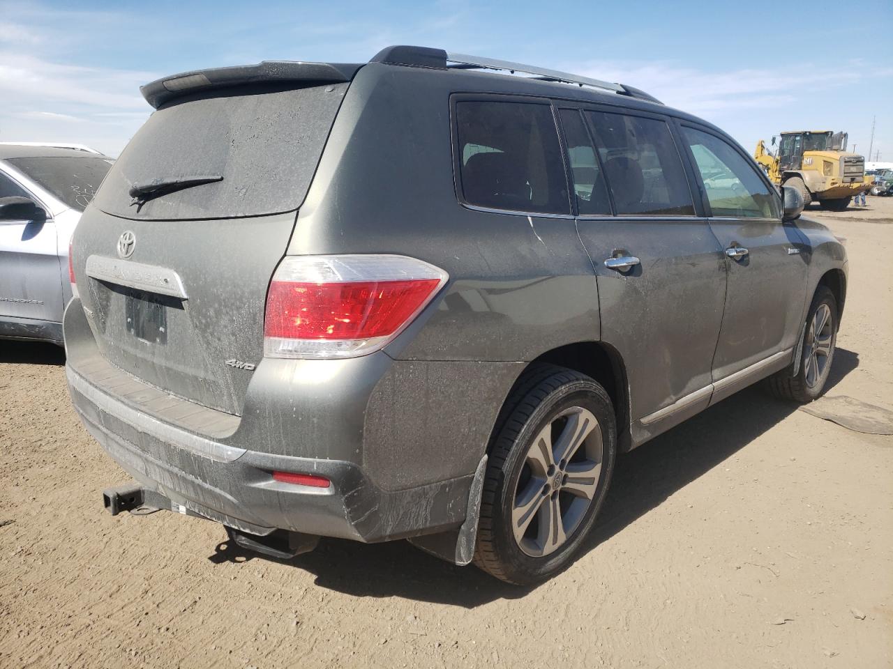 Photo 4 from auction – 2012 TOYOTA HIGHLANDER with VIN 5TDDK3EH0CS118756