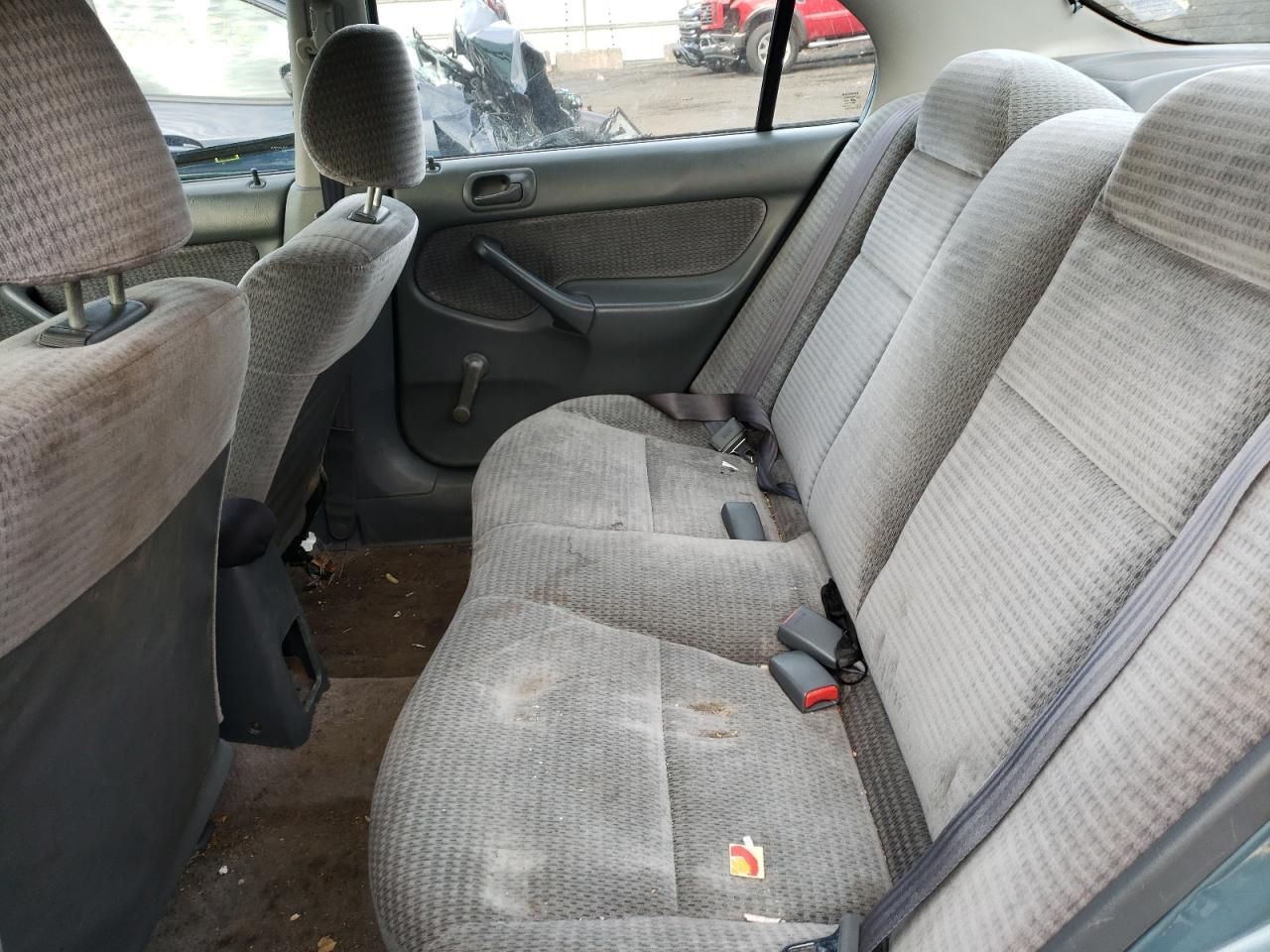 Photo 6 from auction – 2000 HONDA CIVIC BASE with VIN 2HGEJ6615YH573538