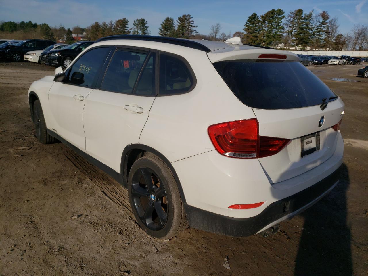 Photo 3 from auction – 2013 BMW X1 XDRIVE3 with VIN WBAVM5C52DVV89167