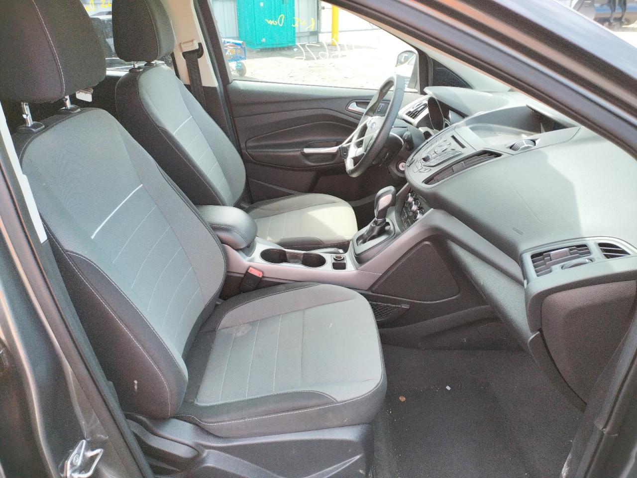 Photo 5 from auction – 2014 FORD ESCAPE SE with VIN 1FMCU9GX8EUE09318