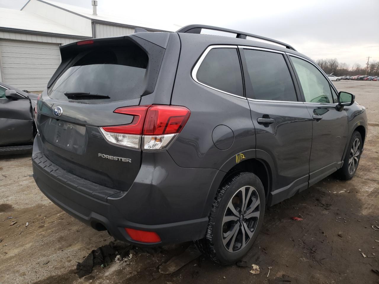 Photo 4 from auction – 2020 SUBARU FORESTER L with VIN JF2SKASC8LH590276