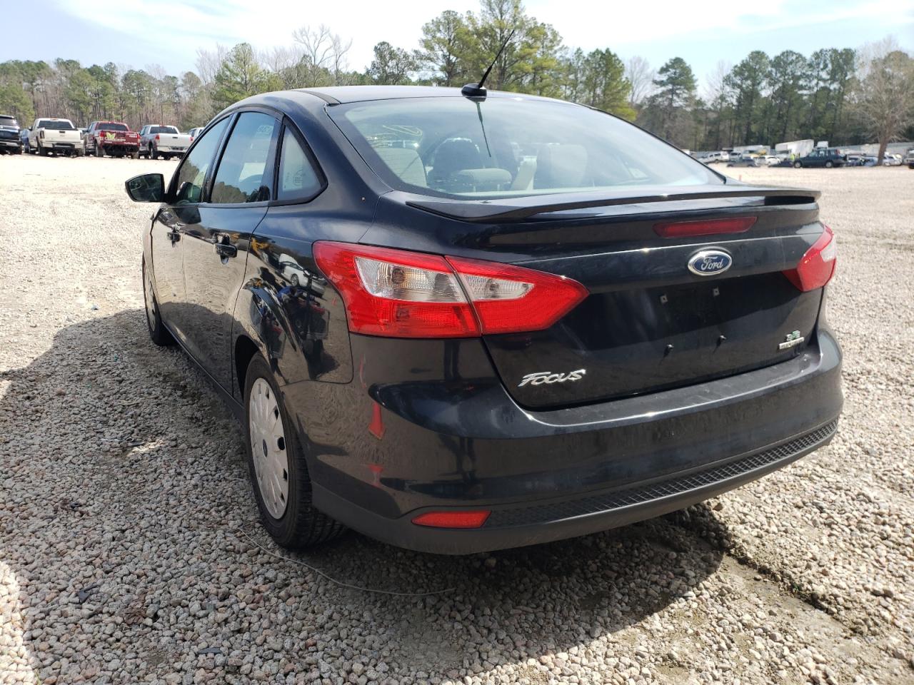 Photo 3 from auction – 2014 FORD FOCUS with VIN 1FADP3F29EL394035