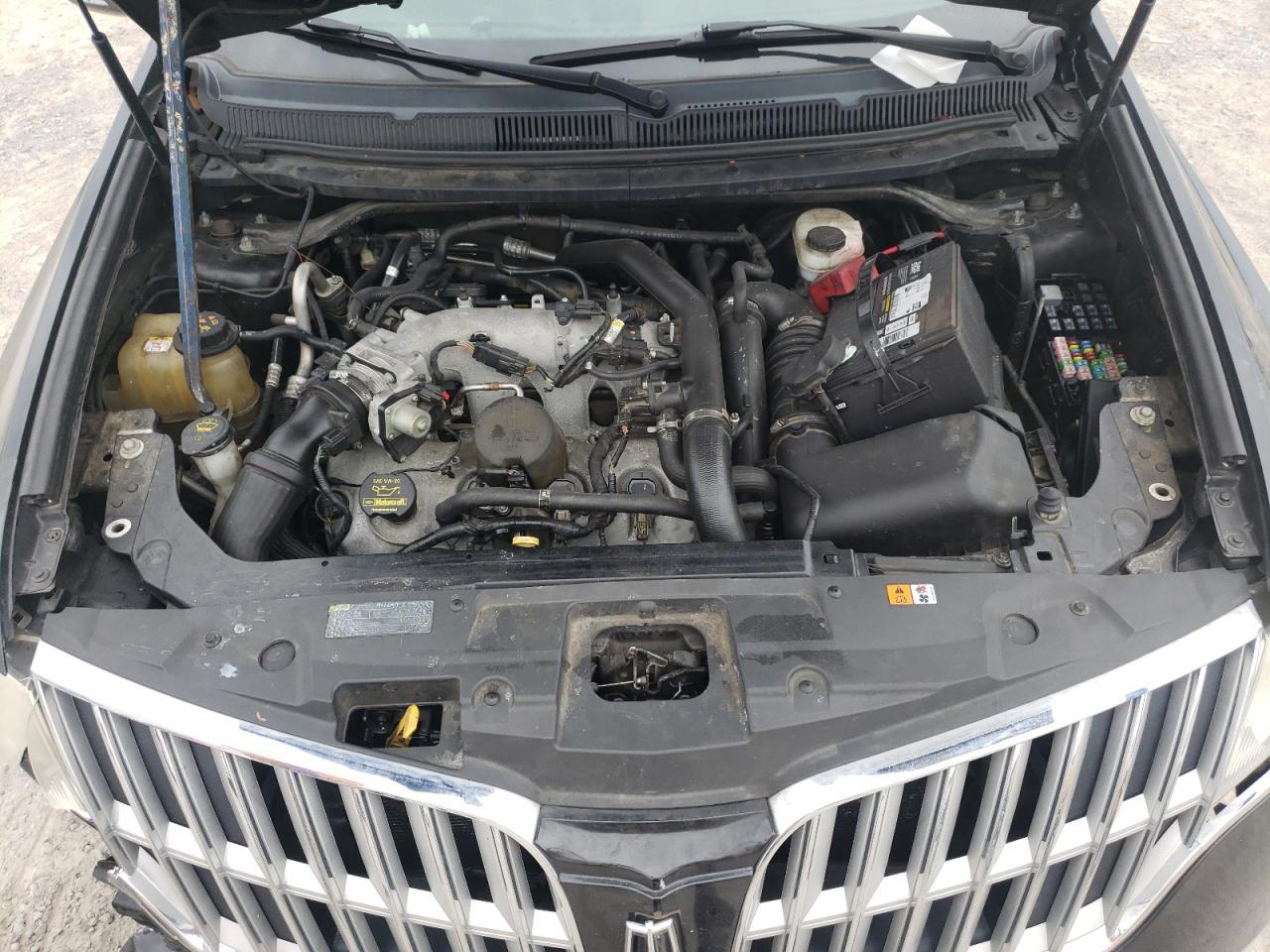 Photo 7 from auction – 2010 LINCOLN MKT with VIN 2LMHJ5AT5ABJ22729
