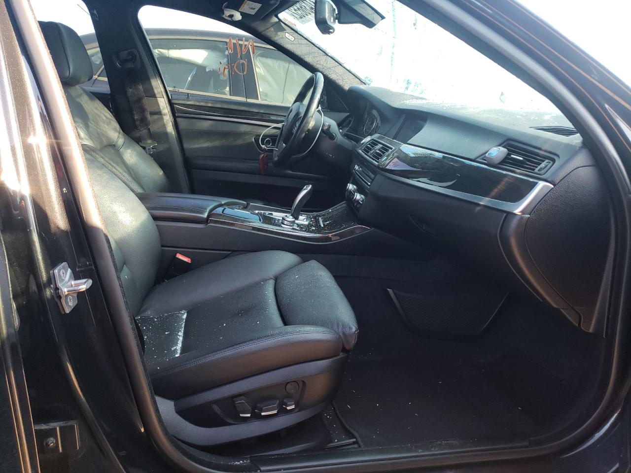 Photo 5 from auction – 2011 BMW 550 XI with VIN WBAFU9C56BC783429