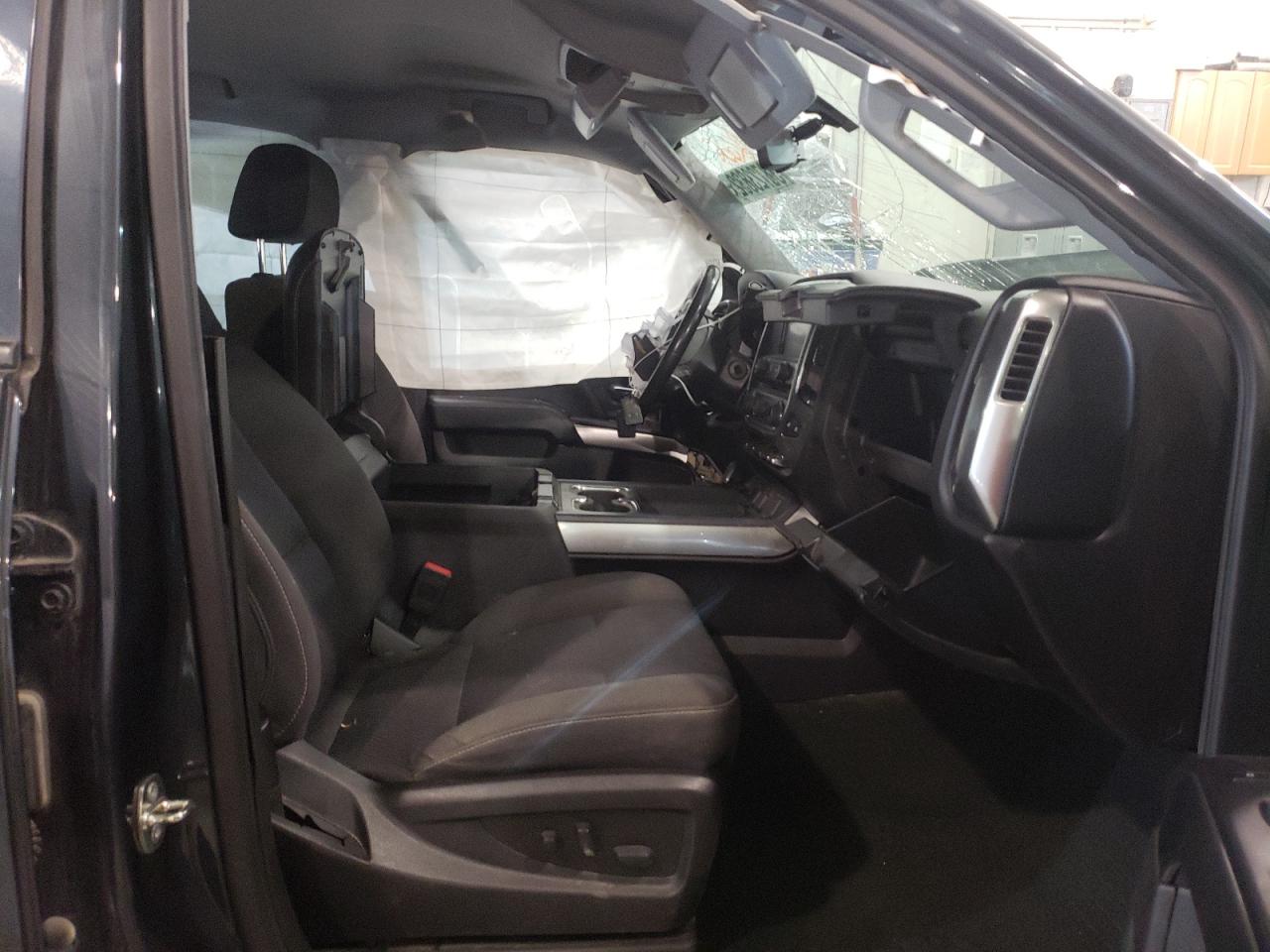 Photo 5 from auction – 2018 CHEVROLET SILVERADO with VIN 3GCUKREC9JG366961