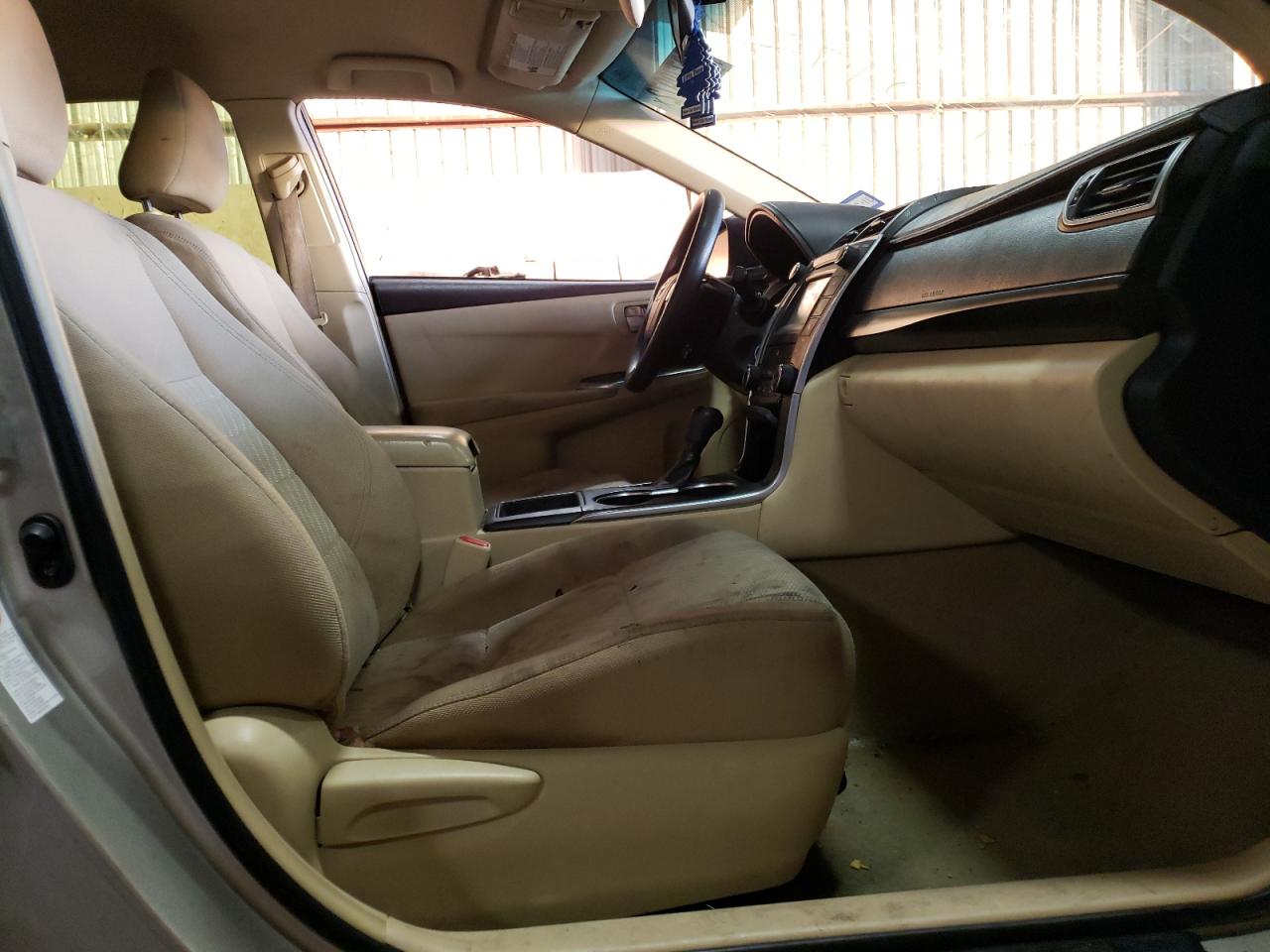 Photo 5 from auction – 2015 TOYOTA CAMRY LE with VIN 4T4BF1FKXFR445841