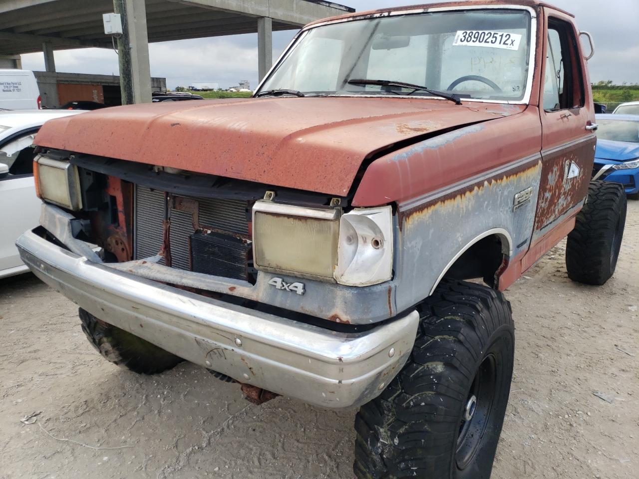 Photo 2 from auction – 1987 FORD F350 with VIN 1FTHF36L4HNA91129