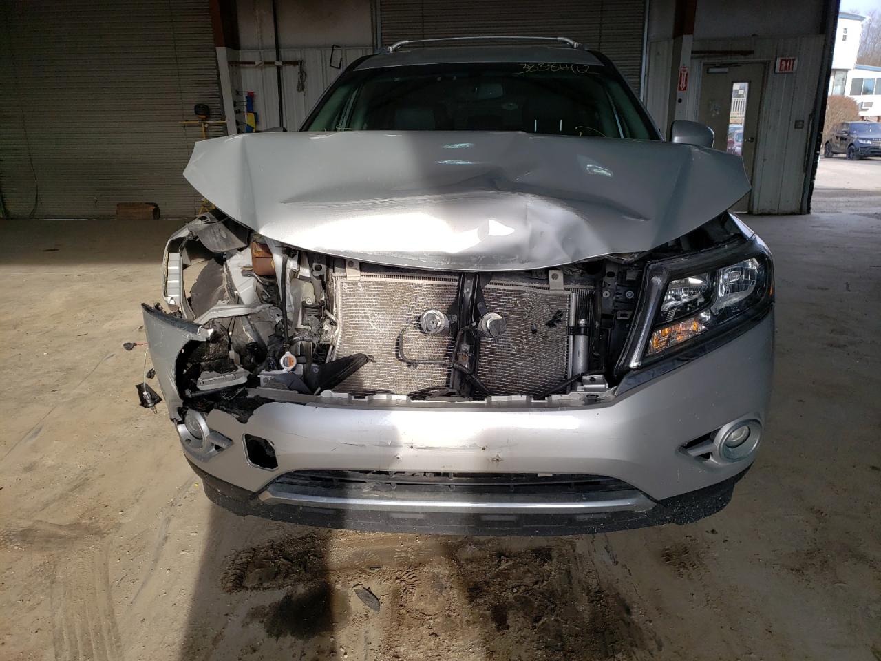 Photo 9 from auction – 2016 NISSAN PATHFINDER with VIN 5N1AR2MM2GC622316