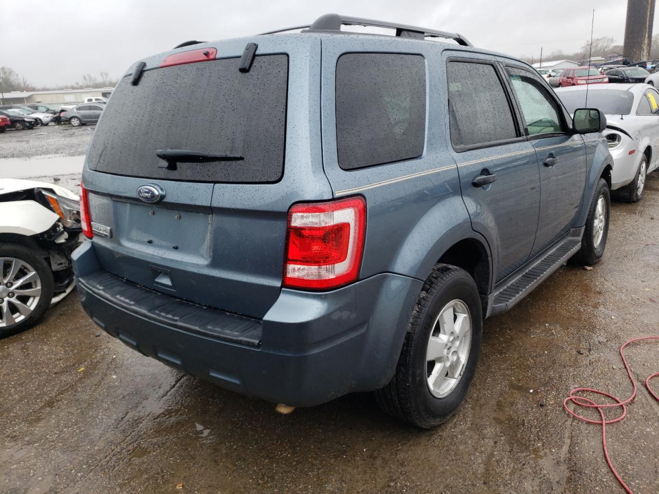 Photo 4 from auction – 2010 FORD ESCAPE XLT with VIN 1FMCU0D73AKB12074