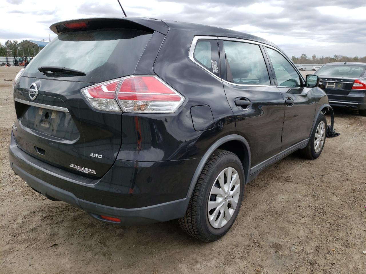 Photo 4 from auction – 2016 NISSAN ROGUE S with VIN KNMAT2MV6GP657786