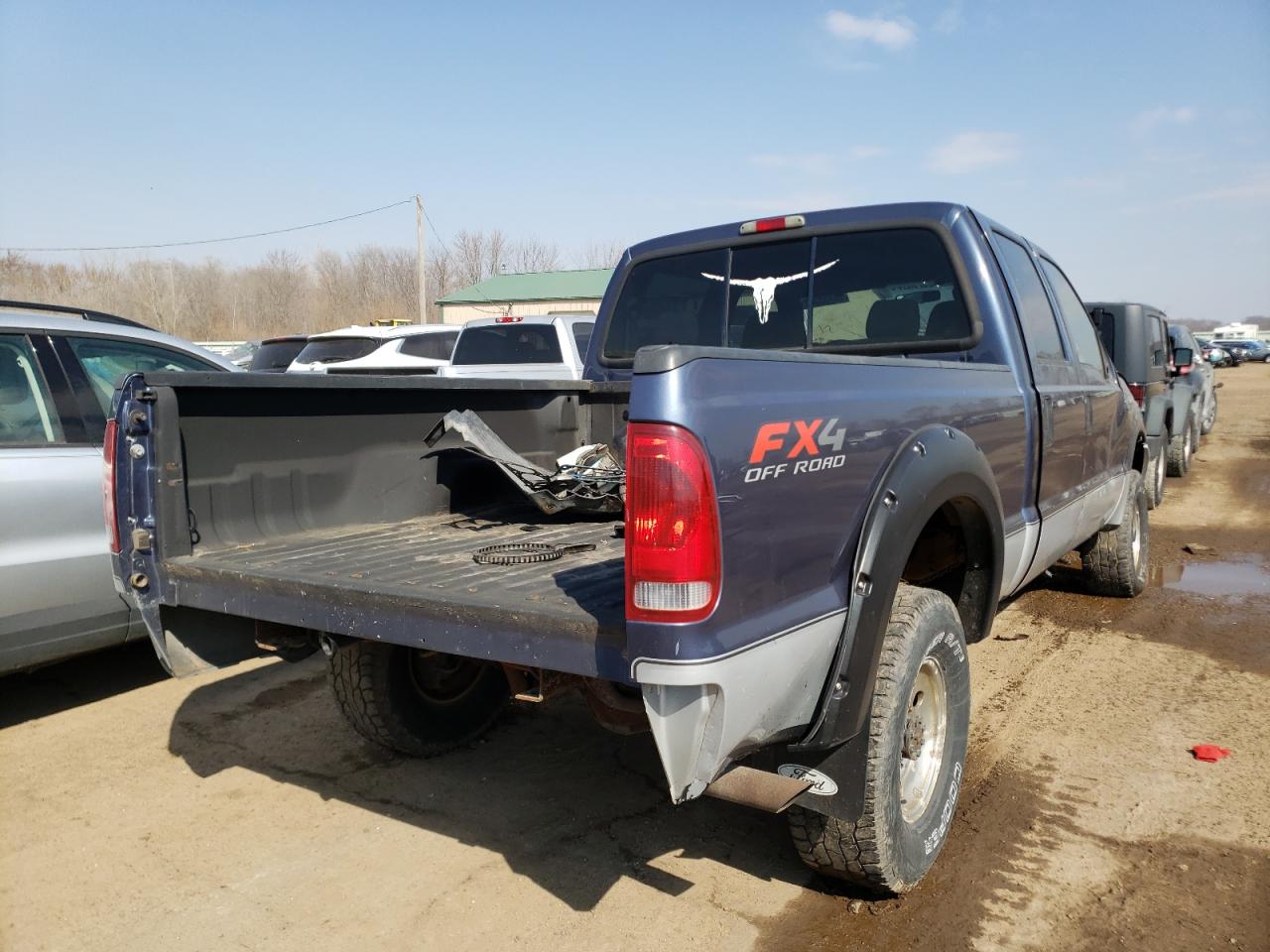 Photo 4 from auction – 2004 FORD F250 SUPER with VIN 1FTNW21S24EC89598