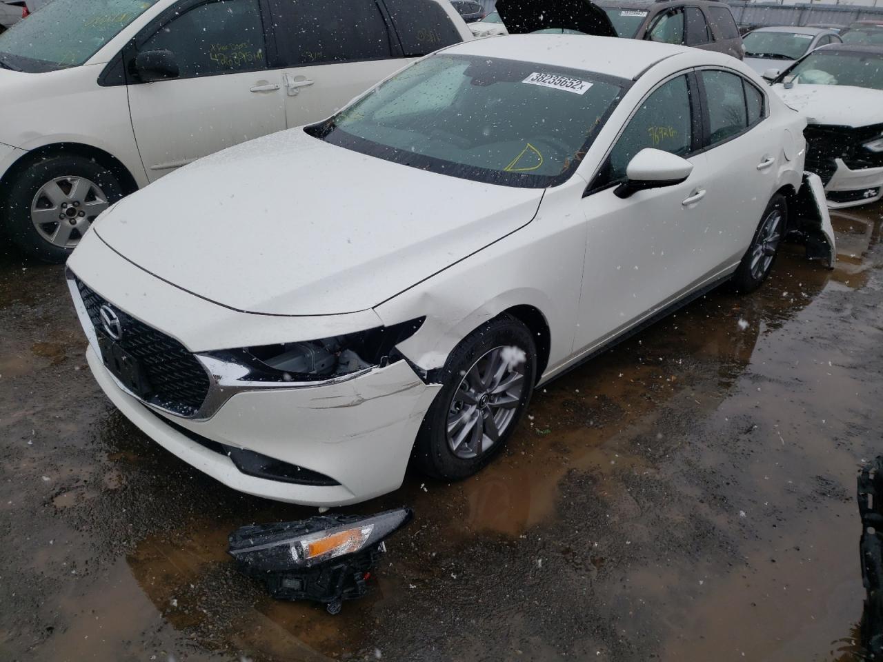Photo 2 from auction – 2021 MAZDA 3 SELECT with VIN JM1BPAB71M1346594