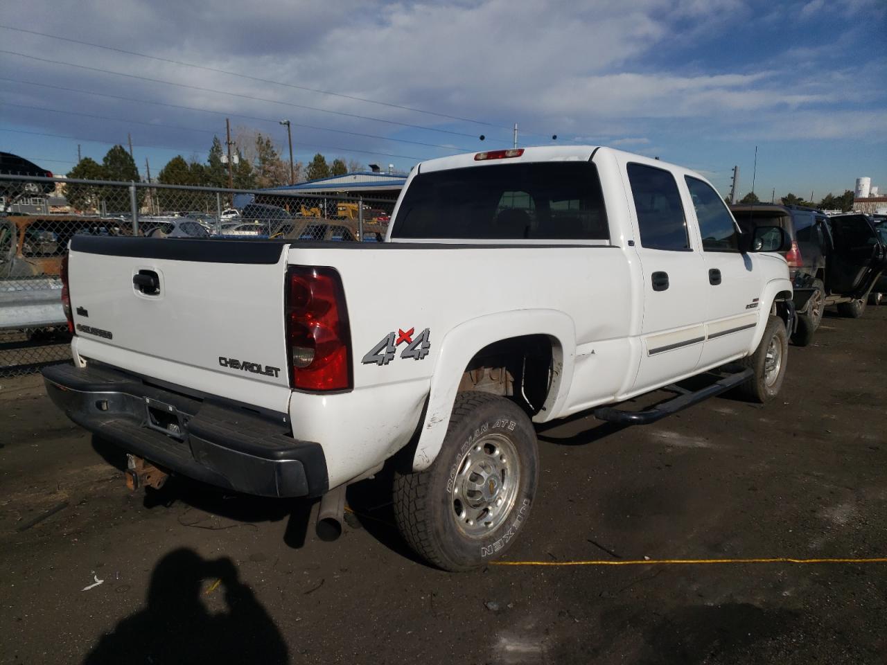 Photo 4 from auction – 2005 CHEVROLET SILVERADO with VIN 1GCHK23205F960980