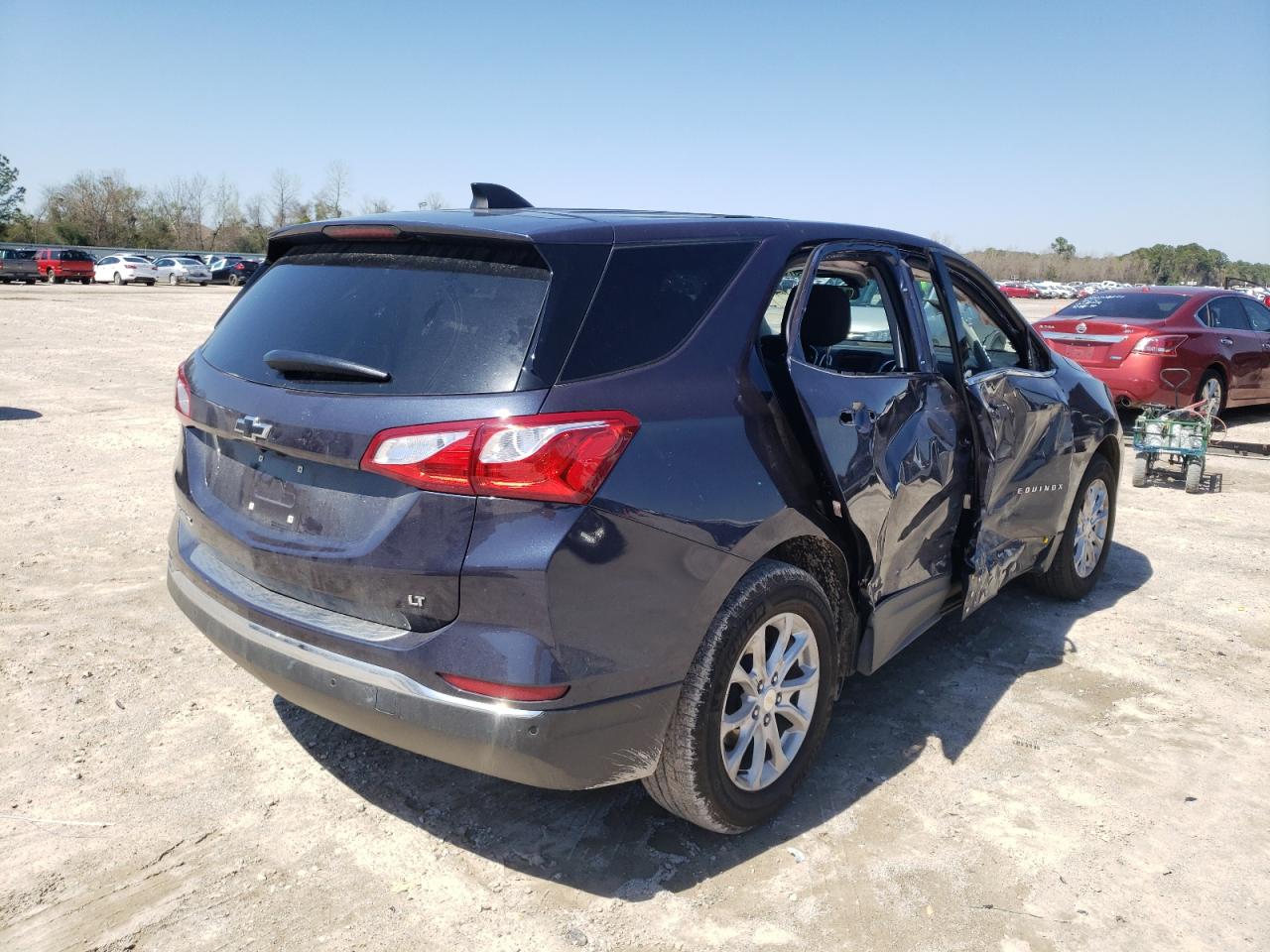 Photo 4 from auction – 2019 CHEVROLET EQUINOX LT with VIN 3GNAXKEVXKL312842