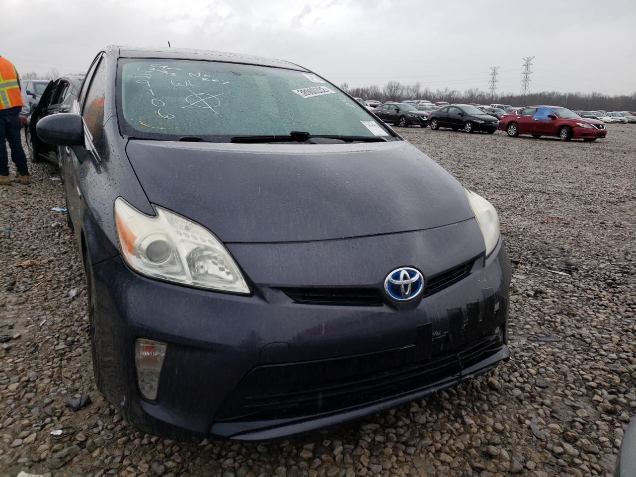 Photo 9 from auction – 2013 TOYOTA PRIUS with VIN JTDKN3DU2D1629106
