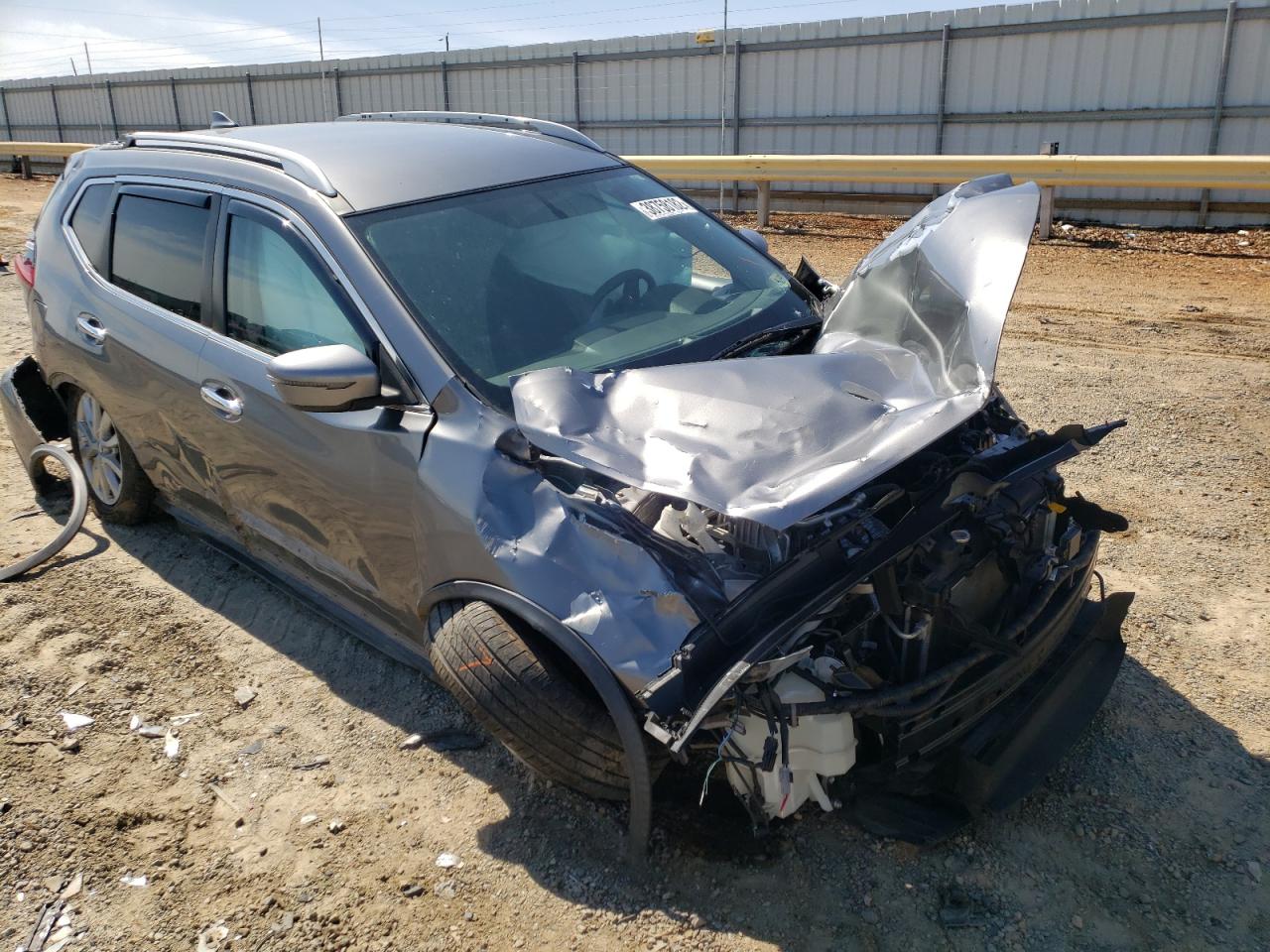 NISSAN ROGUE S 2018 with VIN KNMAT2MV2JP588442 - Photo from auction