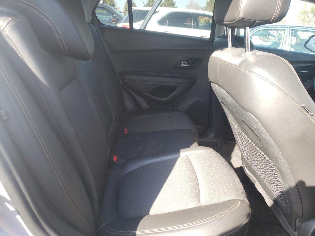 Photo 6 from auction – 2018 CHEVROLET TRAX 1LT with VIN 3GNCJLSB4JL242831