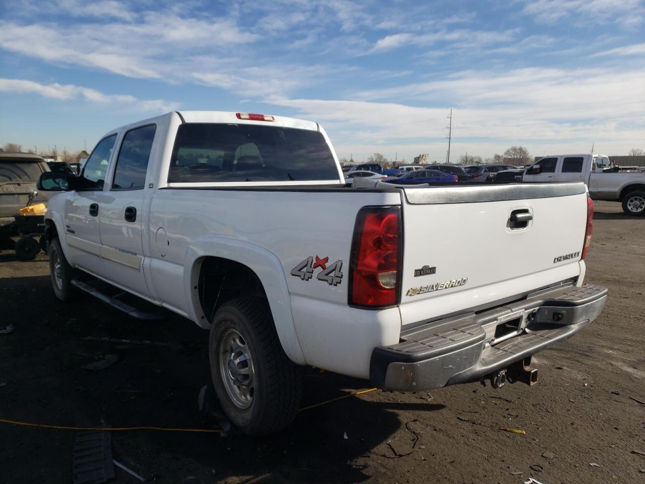 Photo 3 from auction – 2005 CHEVROLET SILVERADO with VIN 1GCHK23205F960980