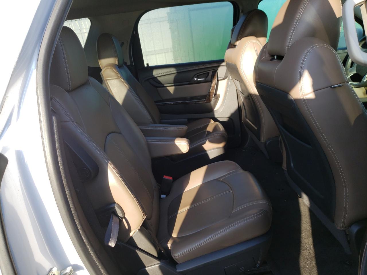 Photo 6 from auction – 2016 GMC ACADIA SLT with VIN 1GKKRRKD7GJ114816