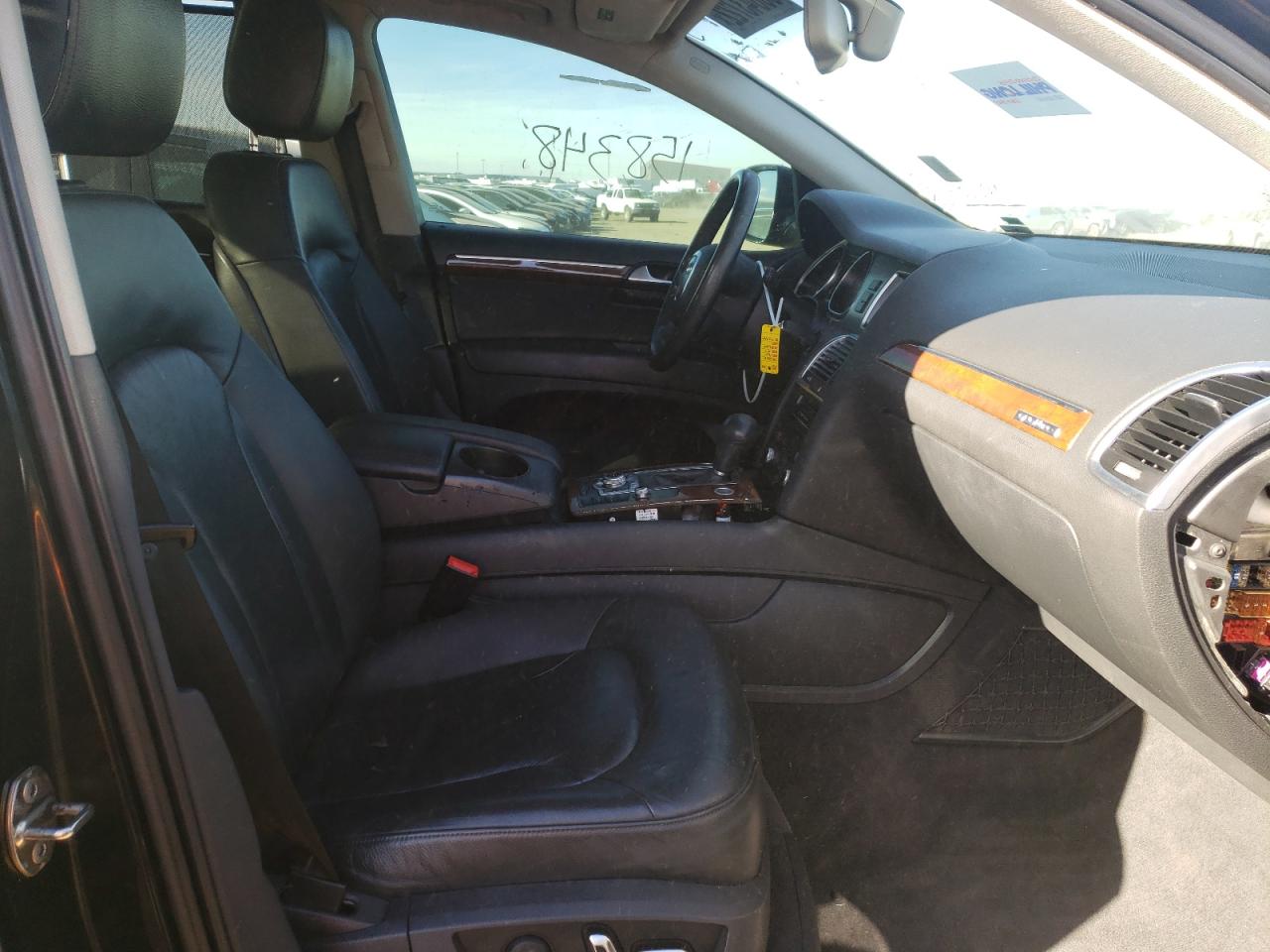 Photo 5 from auction – 2010 AUDI Q7 PREMIUM with VIN WA1LYAFE4AD006922