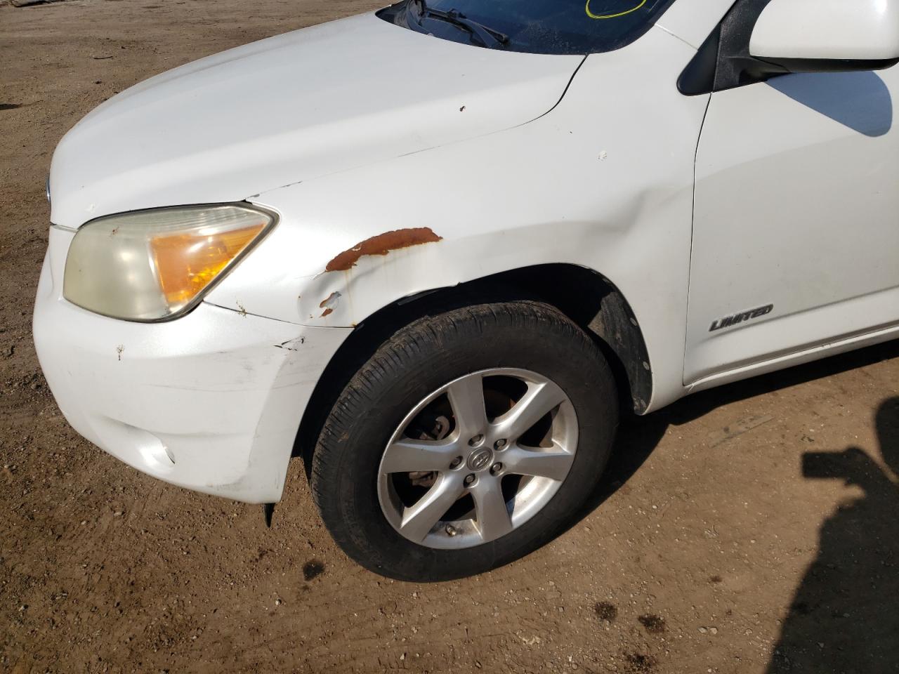 Photo 9 from auction – 2008 TOYOTA RAV4 LIMIT with VIN JTMZD31V485095636
