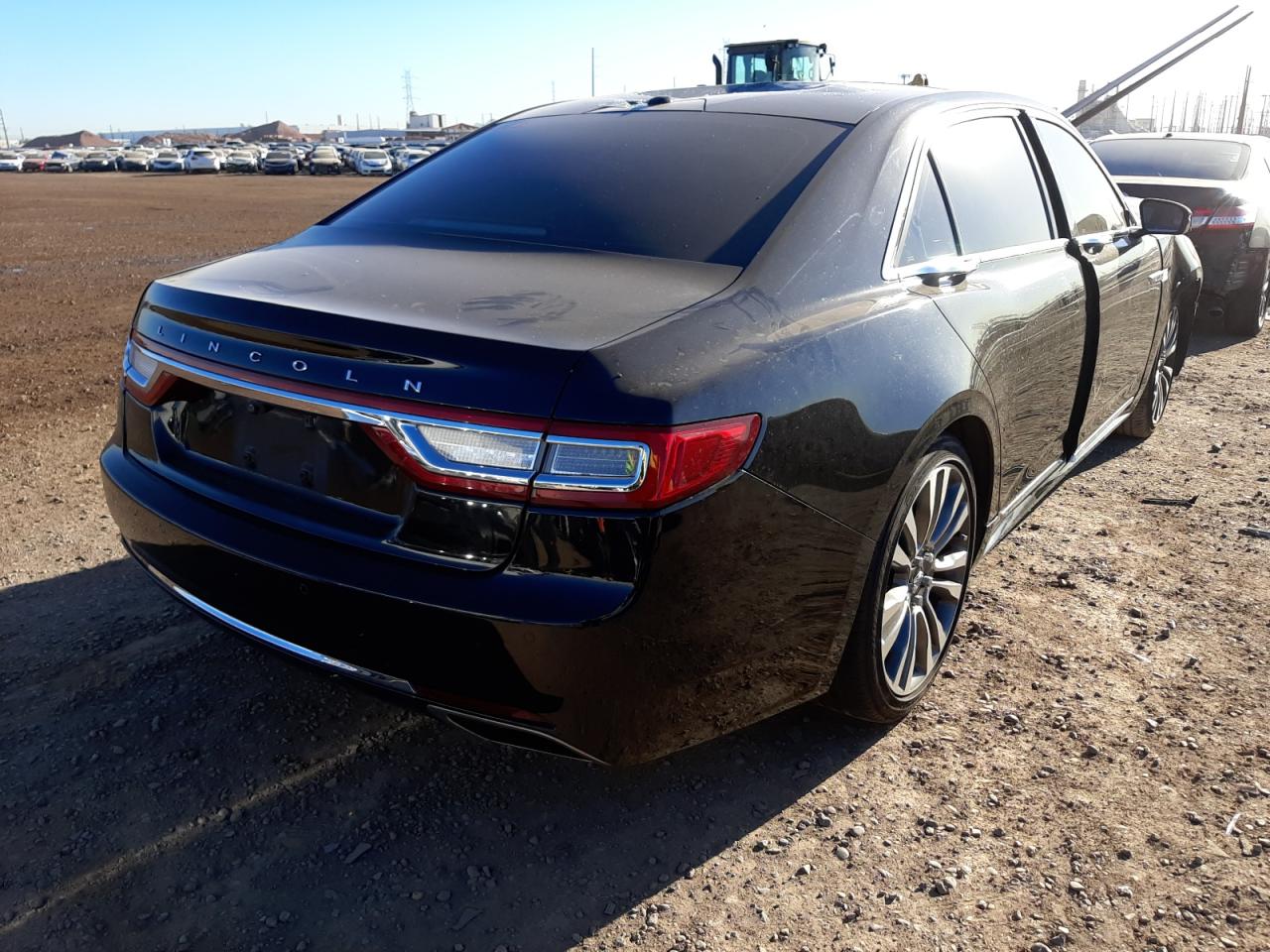 Photo 4 from auction – 2017 LINCOLN CONTINENTA with VIN 1LN6L9RP4H5602321