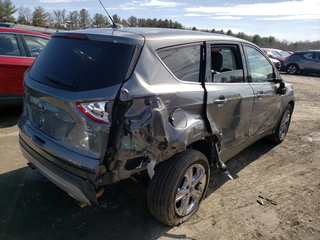 Photo 4 from auction – 2014 FORD ESCAPE SE with VIN 1FMCU9GX4EUD28574