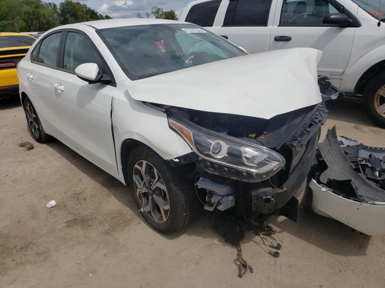 Photo 1 from auction – 2019 KIA FORTE FE with VIN 3KPF24AD2KE105727