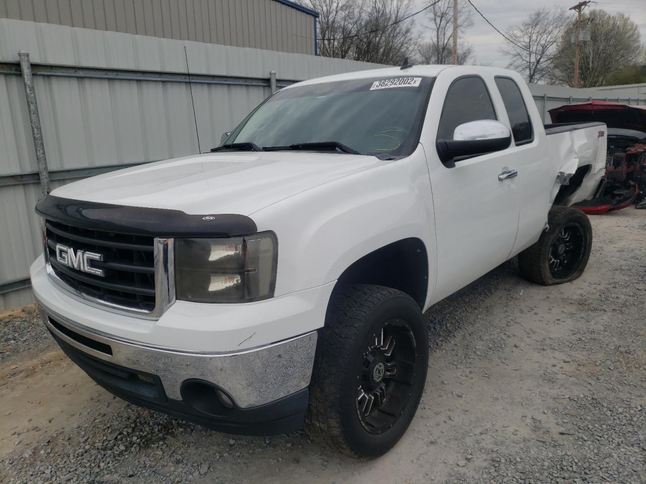 Photo 2 from auction – 2011 GMC SIERRA C15 with VIN 1GTR1VE07BZ170574