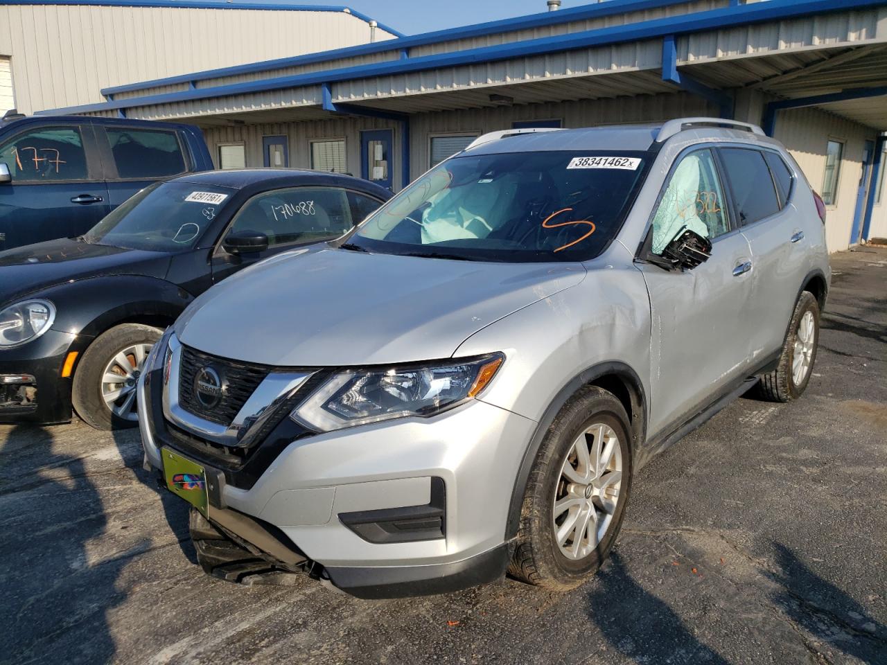 Photo 2 from auction – 2019 NISSAN ROGUE S with VIN KNMAT2MT7KP531542