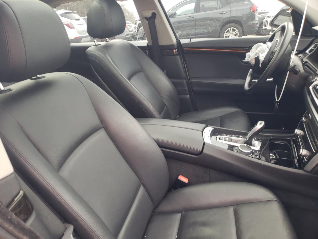 Photo 5 from auction – 2015 BMW 535 XIGT with VIN WBA5M4C53FD184065