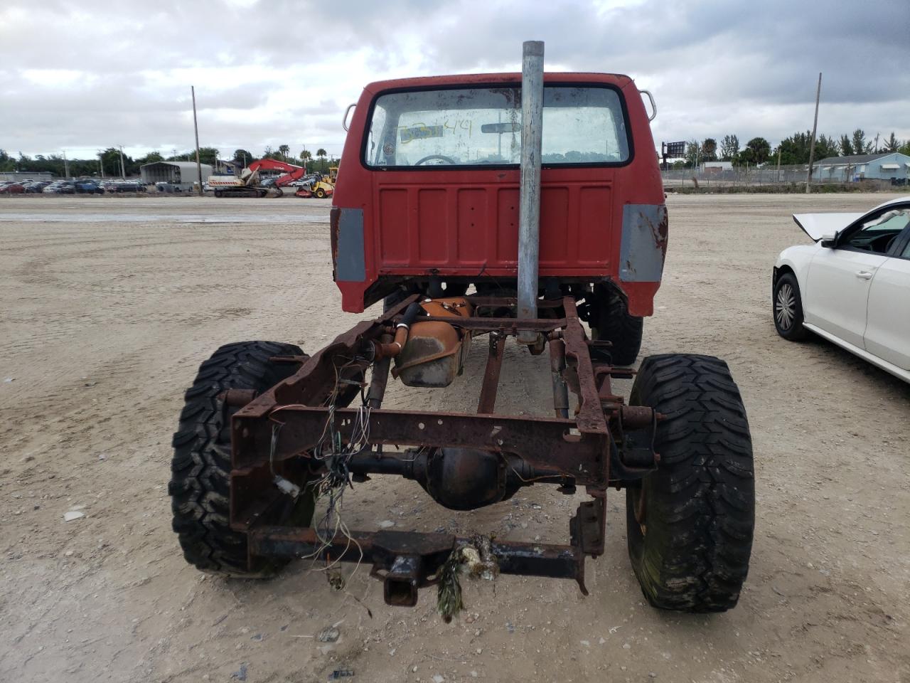 Photo 10 from auction – 1987 FORD F350 with VIN 1FTHF36L4HNA91129