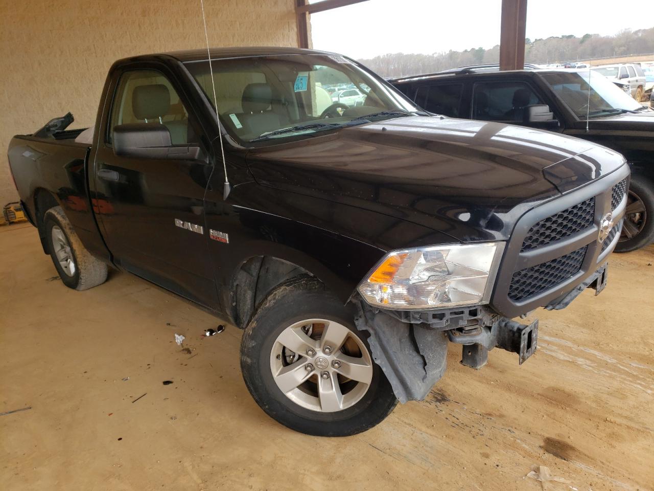 RAM 1500 ST 2015 with VIN 3C6JR6AT2FG525028 - Photo from auction