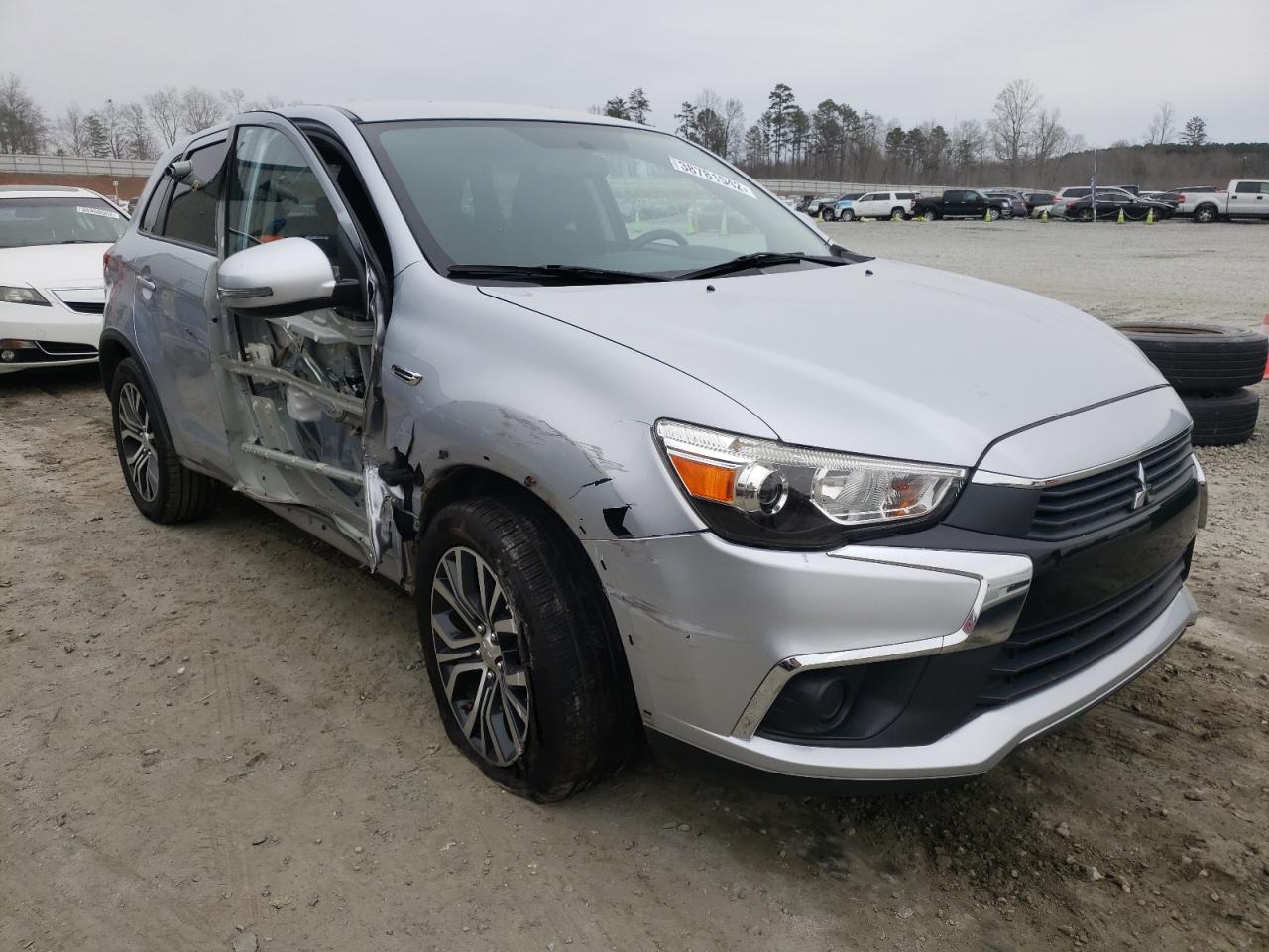 MITSUBISHI OUTLANDER 2017 with VIN JA4AP3AUXHZ010345 - Photo from auction