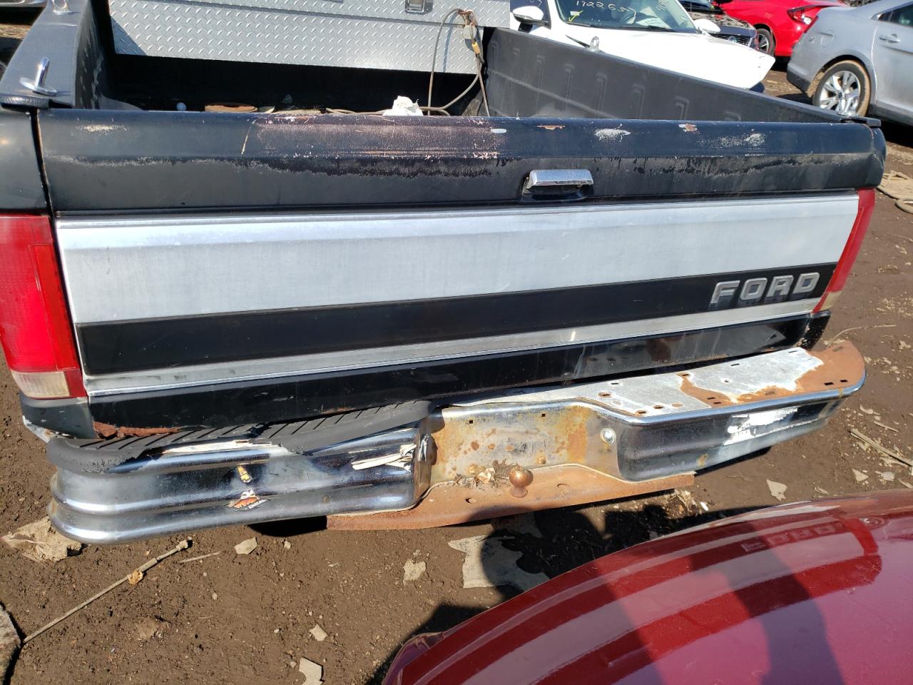 Photo 9 from auction – 1992 FORD F150 with VIN 1FTDF15N5NLA15612