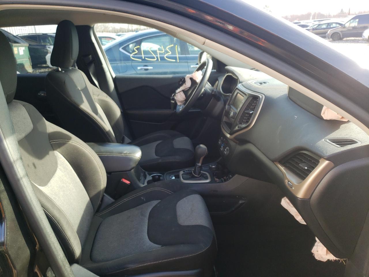 Photo 5 from auction – 2014 JEEP CHEROKEE S with VIN 1C4PJMAB4EW141936
