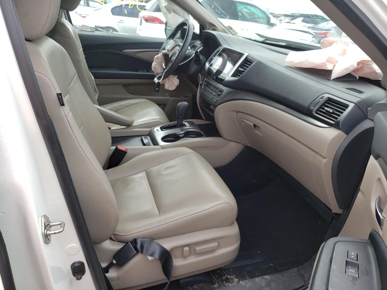 Photo 5 from auction – 2018 HONDA PILOT EXL with VIN 5FNYF5H6XJB025241