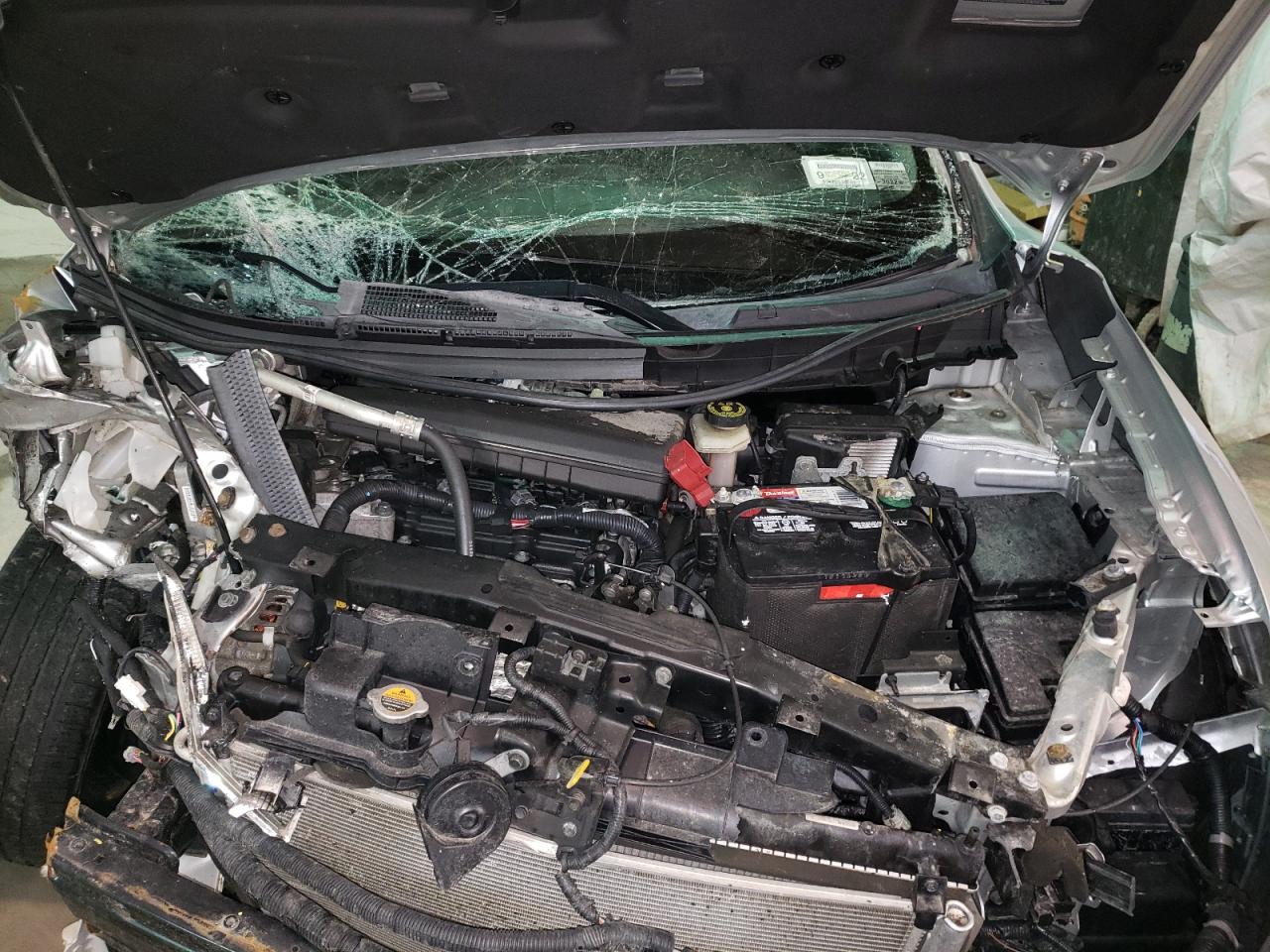 Photo 7 from auction – 2017 NISSAN ROGUE S with VIN KNMAT2MV0HP547558