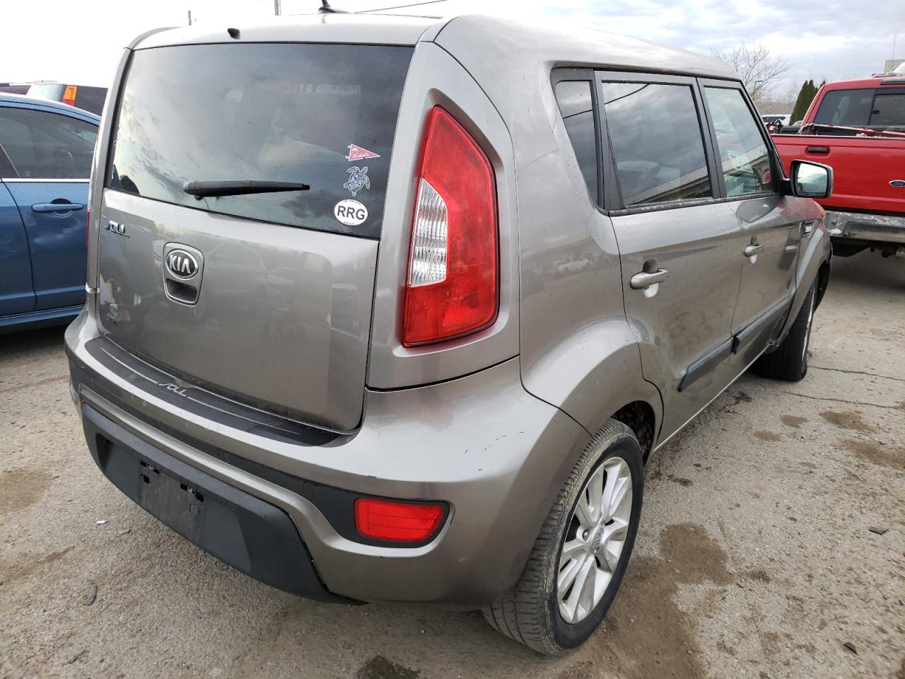 Photo 4 from auction – 2013 KIA SOUL with VIN KNDJT2A54D7606450